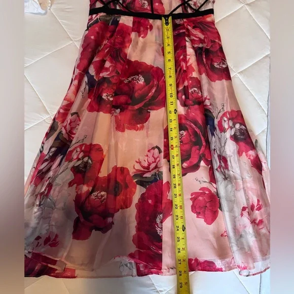 White House Black Market Red Floral Organza Dress Peach Satin Black Accents 10 - Picture 13 of 16